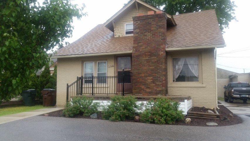 Primary Photo - 52600 Van Dyke Ave