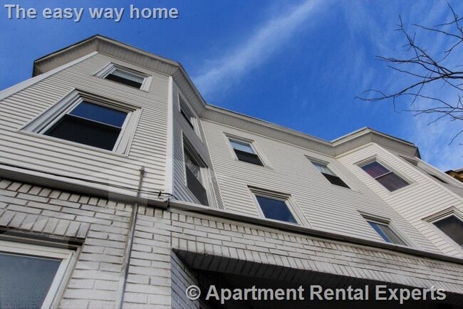 Building Photo - 795 Cambridge St