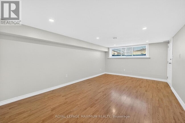 Building Photo - 362 Rosedale Dr