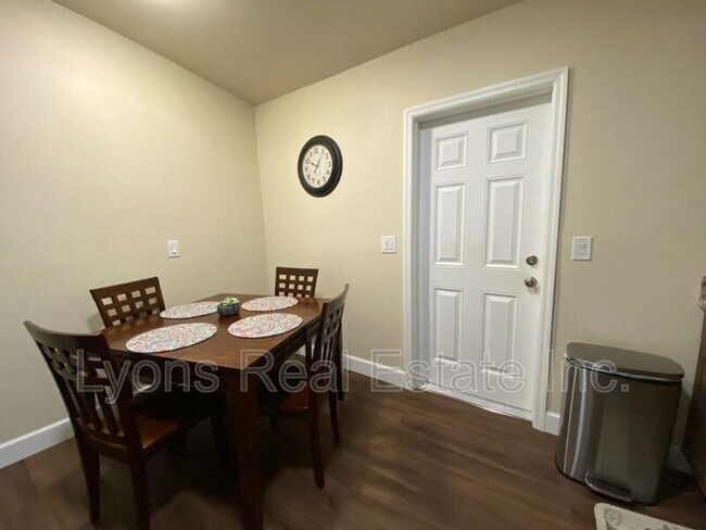 Foto del edificio - 394 N Spring Lake Blvd NW