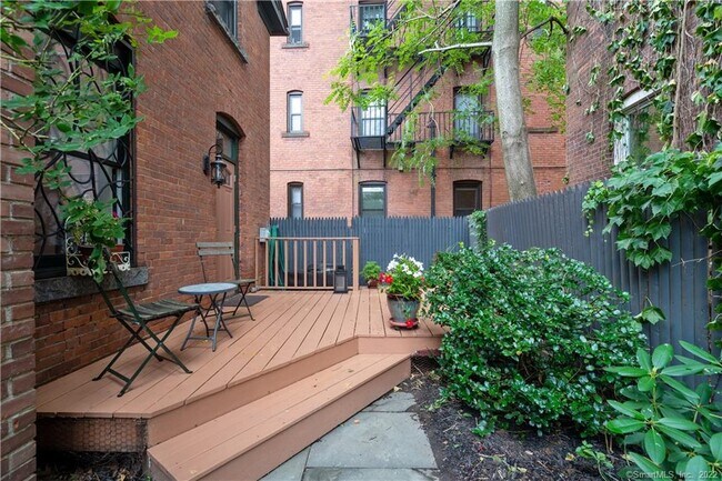 Foto del edificio - 7 Wooster Pl