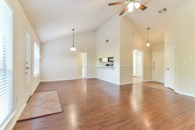 Building Photo - 21523 N Tangle Creek Ln