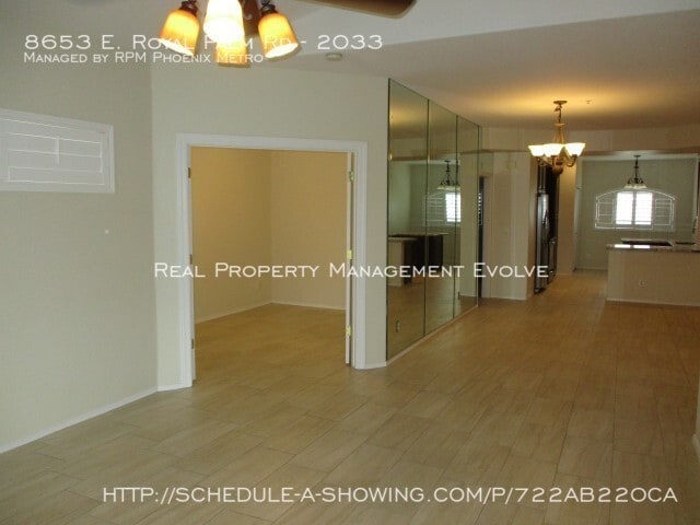 Building Photo - 8653 E Royal Palm Rd