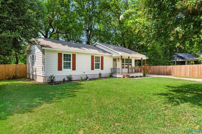 Foto del edificio - 12002 Country Ln Dr
