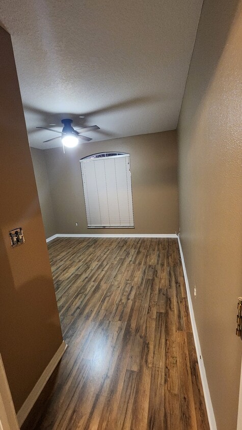 Building Photo - 293 Aristotle St