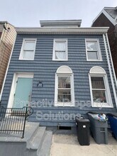 Building Photo - 209 Cattell St
