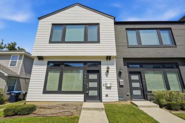 Photo - 3205 Forest Park Boulevard - 1 Townhome