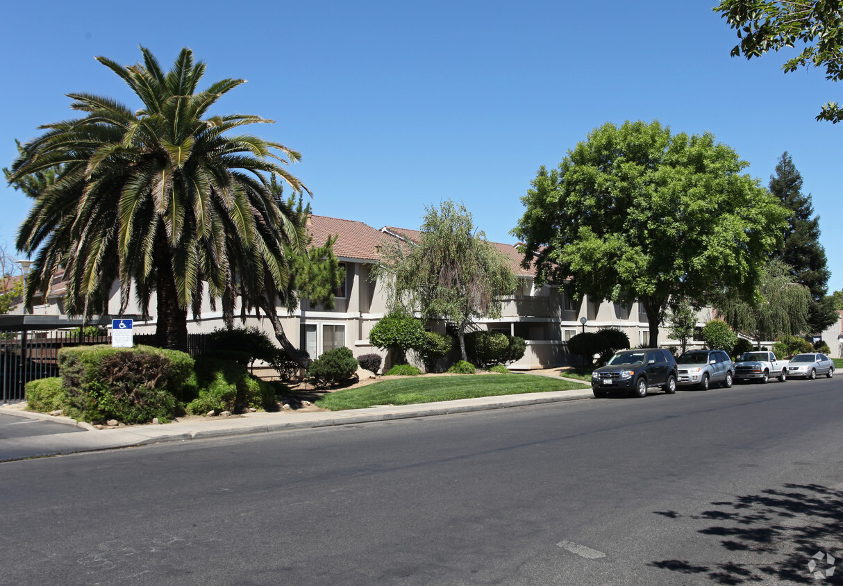 Primary Photo - Bear Creek Park Apartments