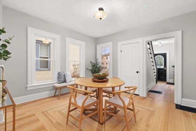 Foto del edificio - 820 Jenifer St