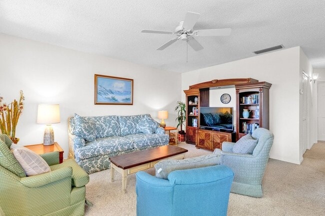 Building Photo - 1441 Ocean Dr