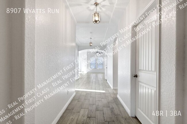 Building Photo - 8907 Wyatts Run-