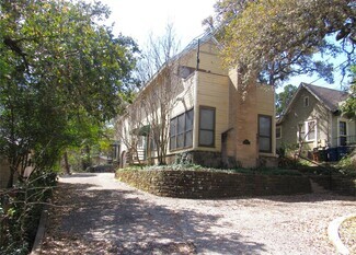 Building Photo - 1015 Reagan Terrace