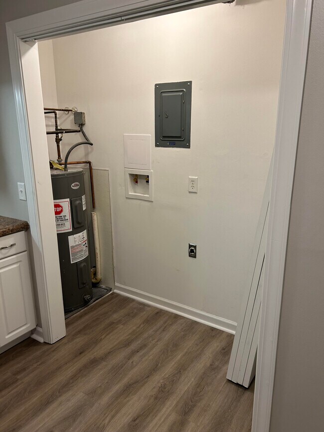 Laundry closet (located in kitchen area) - 1508 Ensign Dr