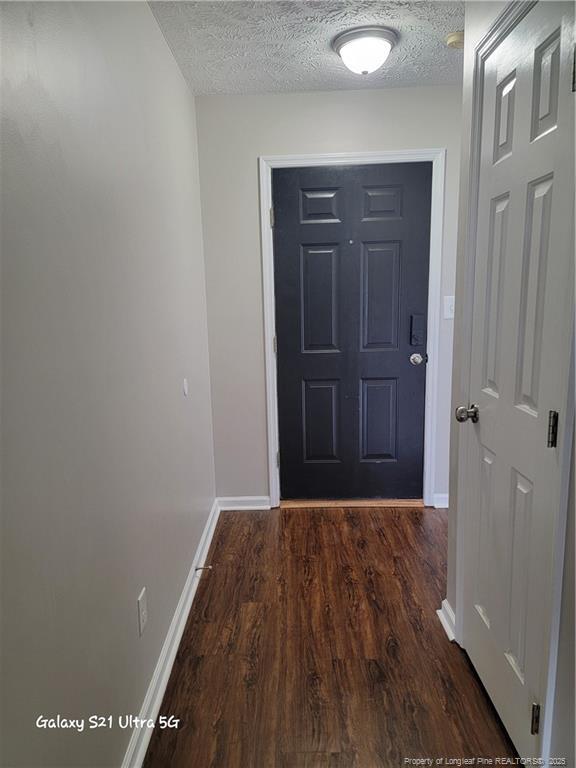 Building Photo - 409 Sparrow Dr