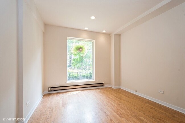 Foto del edificio - 1504 N Dearborn Pkwy