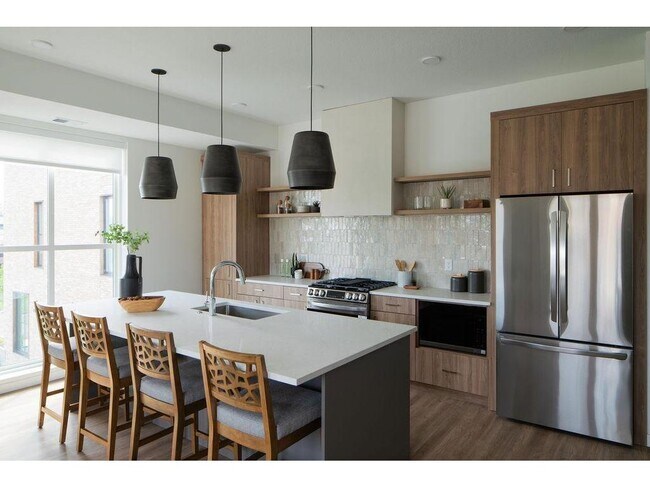 Foto del edificio - 182 West Dr