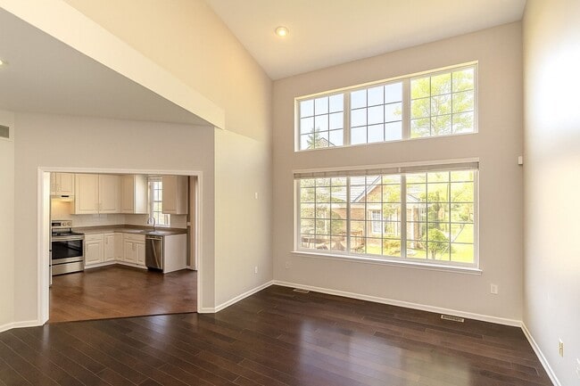 Building Photo - Stunning 2BR/2.5BA Townhouse with Dual Primary Suites, 2-Car Garage & Bonus Loft