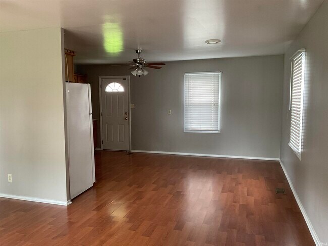 Foto del edificio - 4927 Stony Run Ct