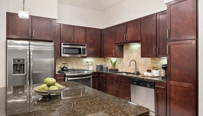 Foto del edificio - Elegant 2/2 Apt – Modern Living at Its Best!