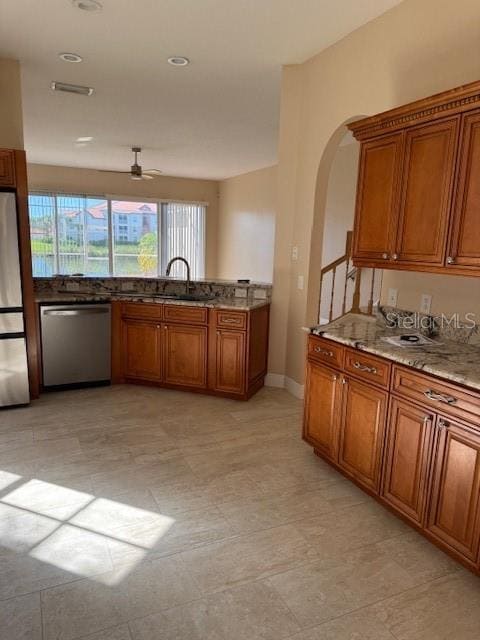 Building Photo - 1500 Lago Vista Blvd