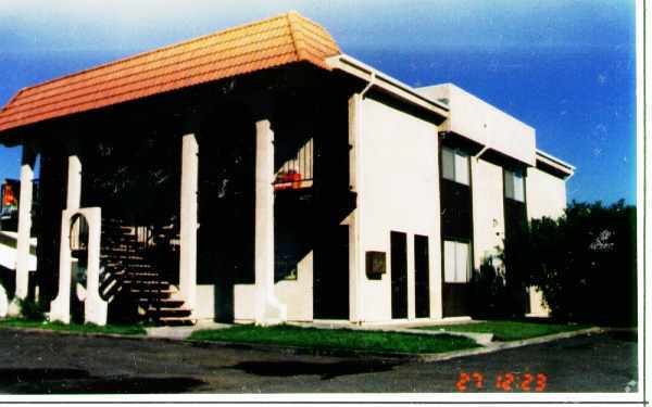 Building Photo - 4229 Stewart Ave
