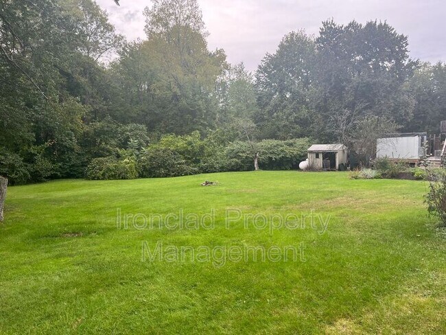 Foto del edificio - 1262 Meriden Ave