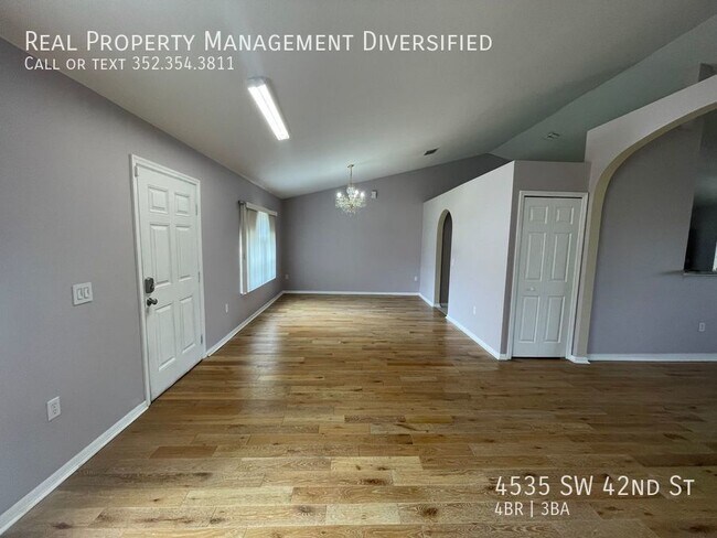 Foto del edificio - 4535 SW 42nd St