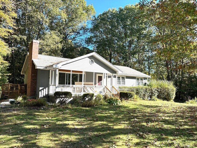 Foto del edificio - 113 Princeton Rd