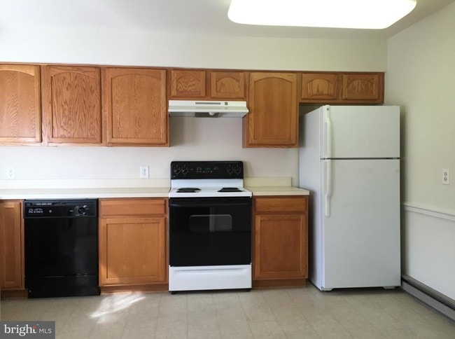 Building Photo - 1204 William St