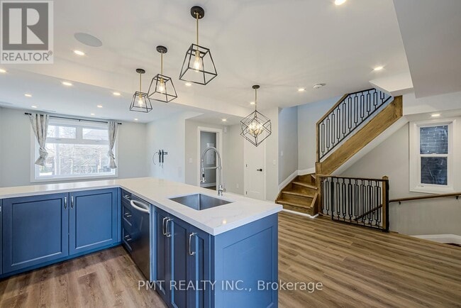 Building Photo - 17 Lockwood Rd