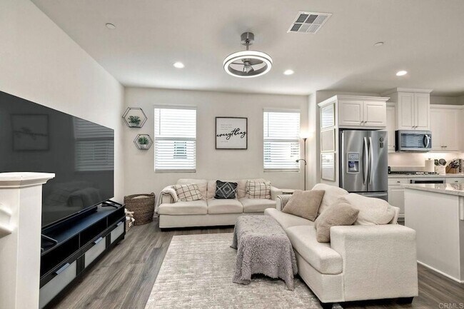 Foto del edificio - 2211 Solara Ln