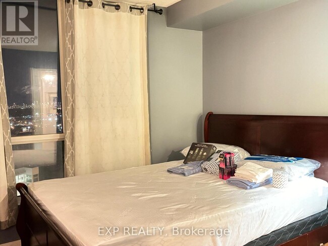 Building Photo - 101 Subway Crescent