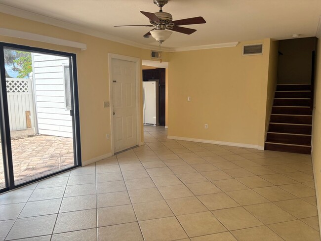 Building Photo - 2/2 Townhome in Fort Myers for Rent