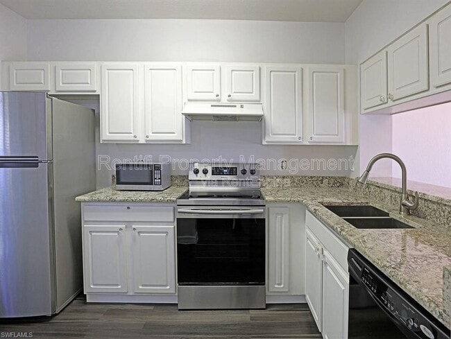 Building Photo - 10036 Poppy Hill Dr