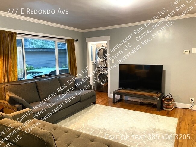 Building Photo - 777 E Redondo Ave