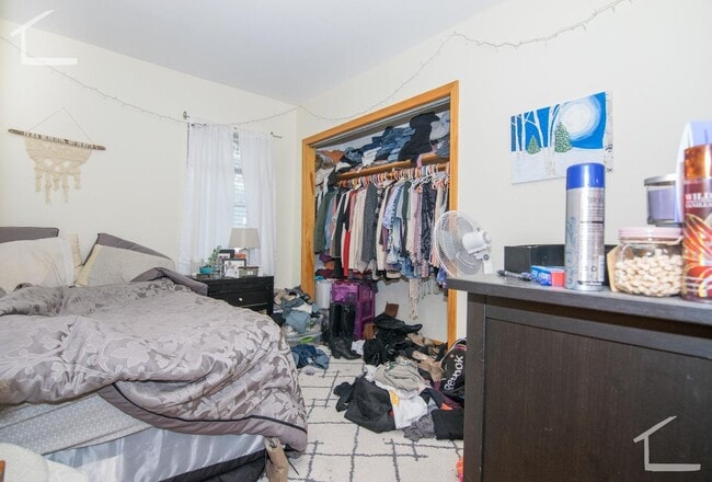 Building Photo - Well priced 3 bed in Brighton......