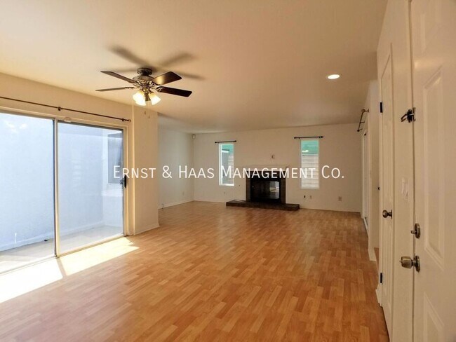 Foto del edificio - 3824 Golden Ave