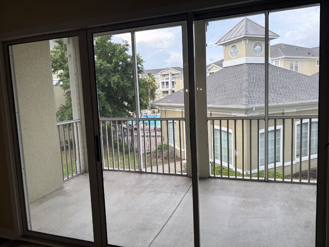 Foto del edificio - 8290 Gate Pkwy W