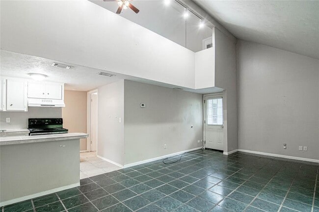 Building Photo - 26620 Primrose Ct