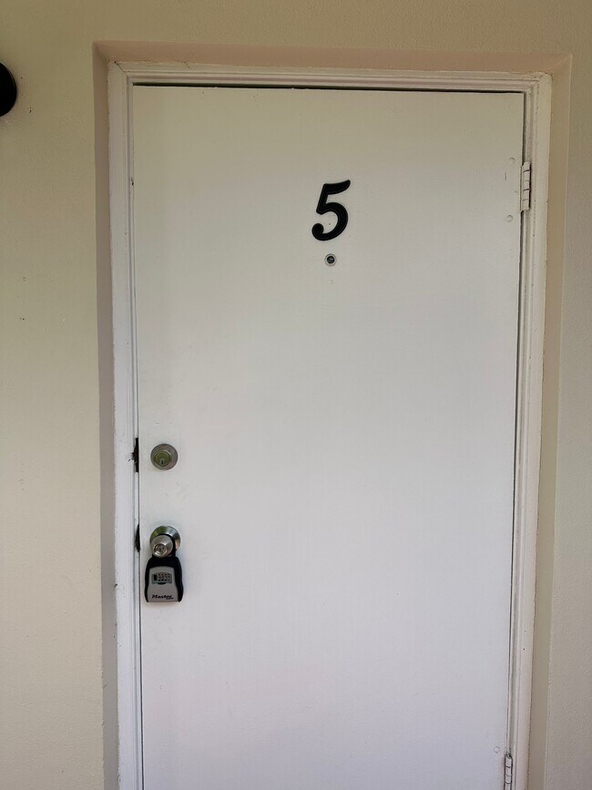 Foto del edificio - 1791 Juno Rd