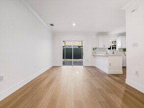 Building Photo - 11475 NW 94th Pl