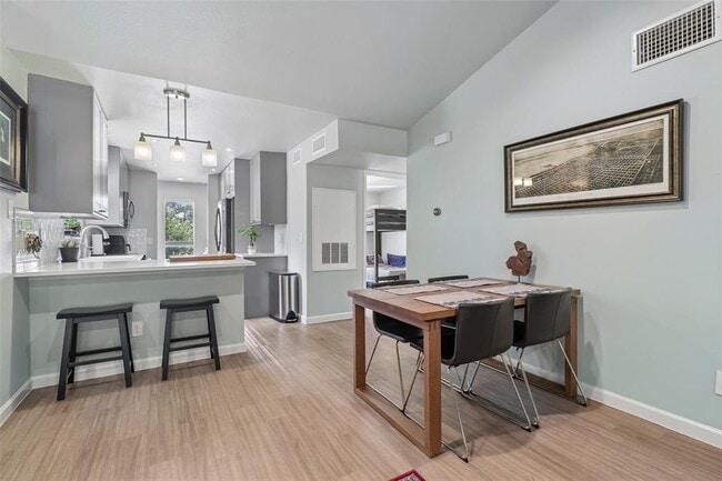 Building Photo - 2450 Wickersham Ln