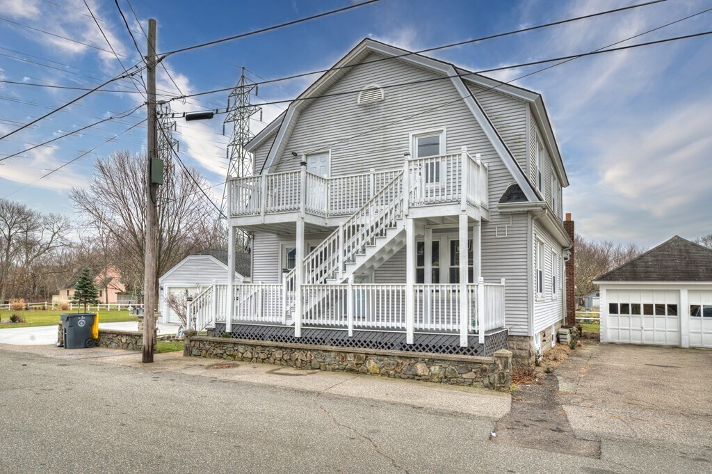 151 Mason Ave Unit 1, Somerset, MA 02726 Room for Rent in Somerset