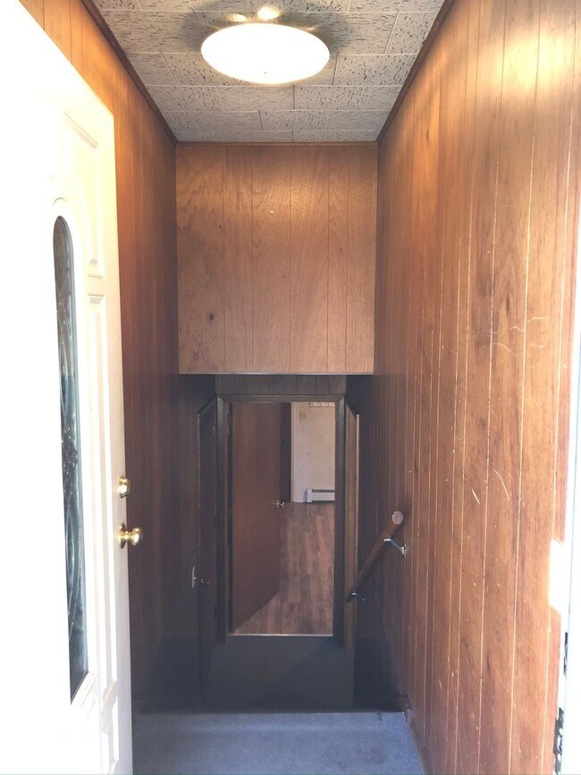 Foto del edificio - 2 Bedroom 1 Bathroom in Duplex | Near JBER & Cheney Lake!