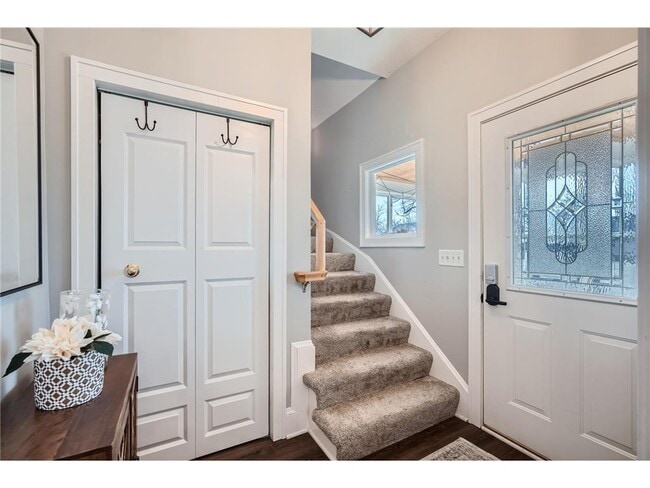 Foto del edificio - 1045 Lake St E