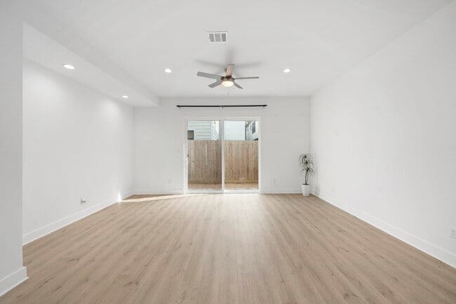 Foto del edificio - 1512 Barbee St