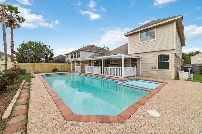Building Photo - 3315 Pecan Mill Dr
