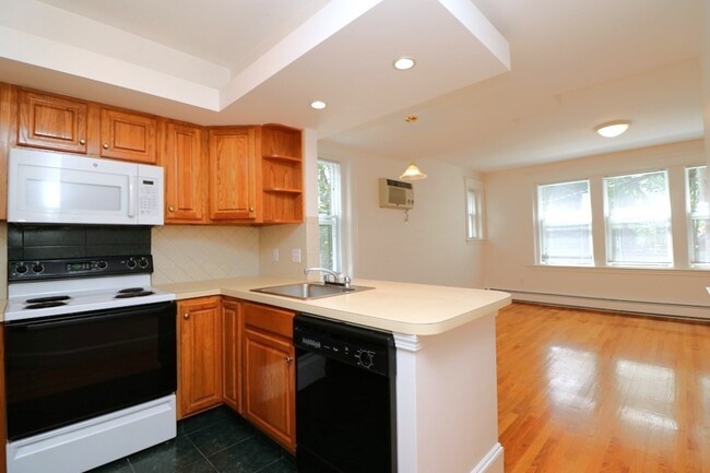 Building Photo - 30 Upland Rd