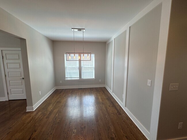 Building Photo - Newer Construction with Open Floor Plan in...