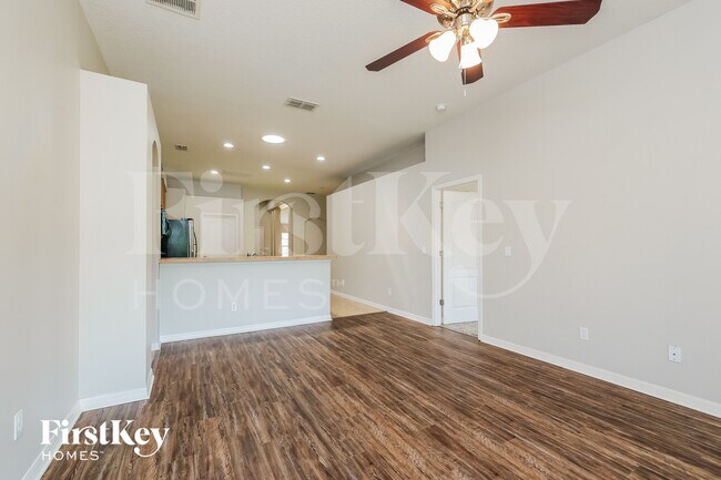 Foto del edificio - 2708 Eagle Cliff Dr